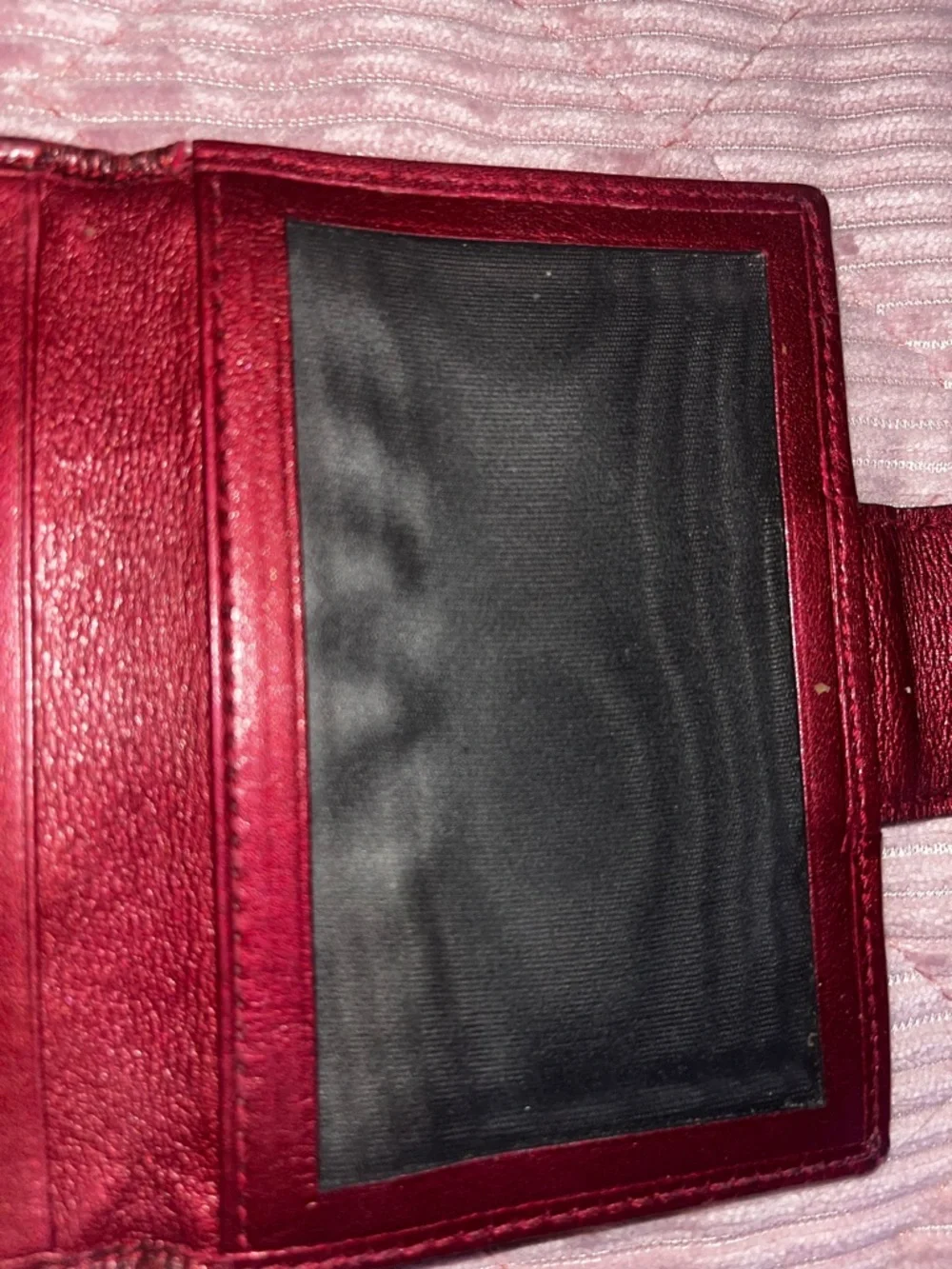 Gucci Burgundy Leather GG Heart Snap Card Holder & wallet with Monogram & heart - Picture 4 of 14